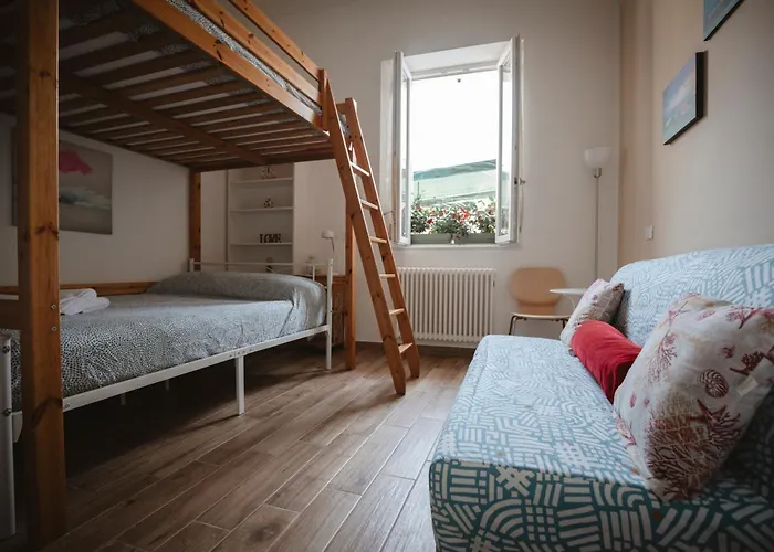 Valentina Versilia Frühstückspension Viareggio