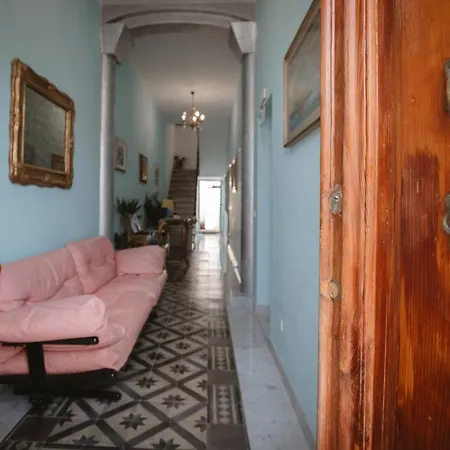 לינה וארוחת בוקר Valentina Versilia וירג'יו