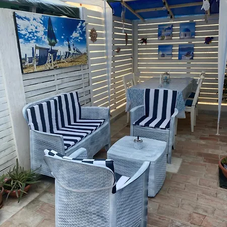 לינה וארוחת בוקר Valentina Versilia וירג'יו