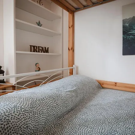 Valentina Versilia לינה וארוחת בוקר וירג'יו