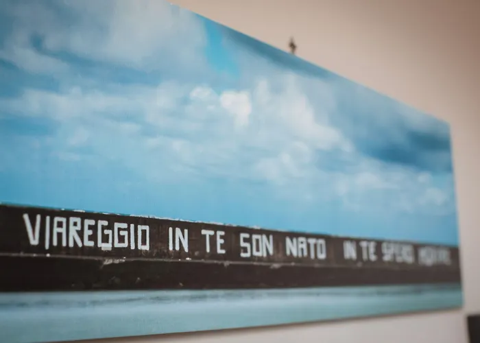 לינה וארוחת בוקר Valentina Versilia 4*